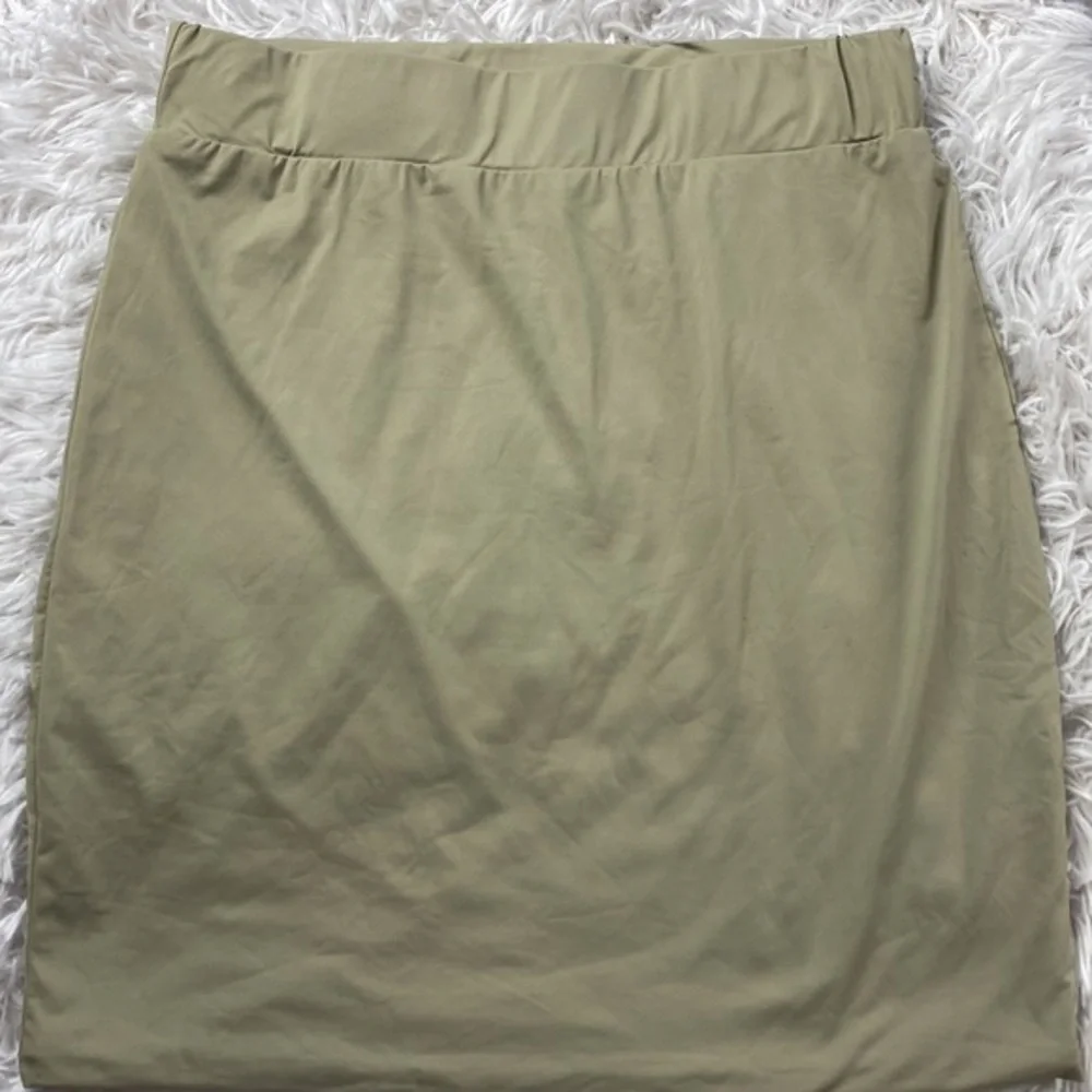 Meshki Harlow Mini Skirt size medium